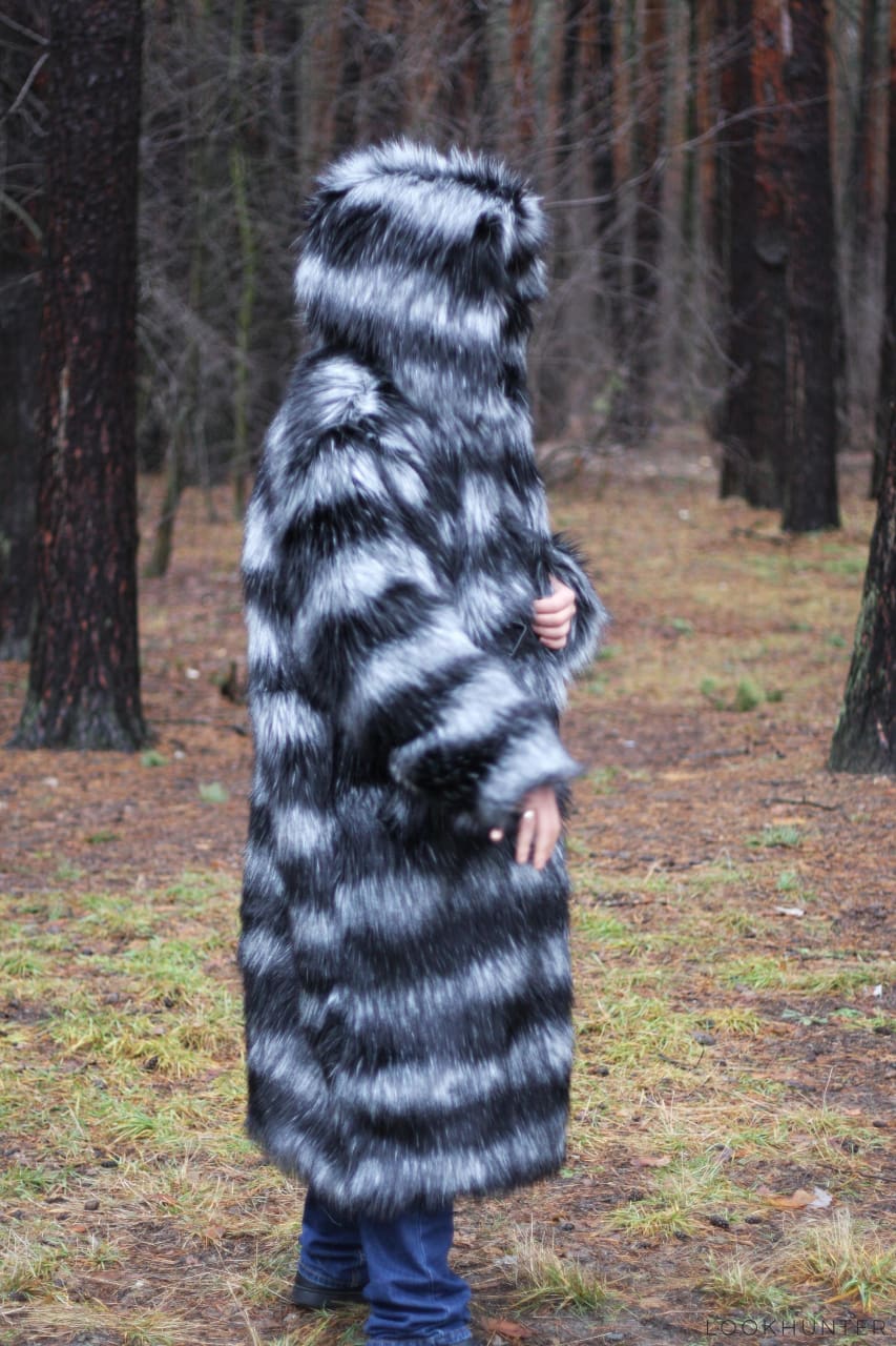 Stripe long faux fur coat - LOOKHUNTER