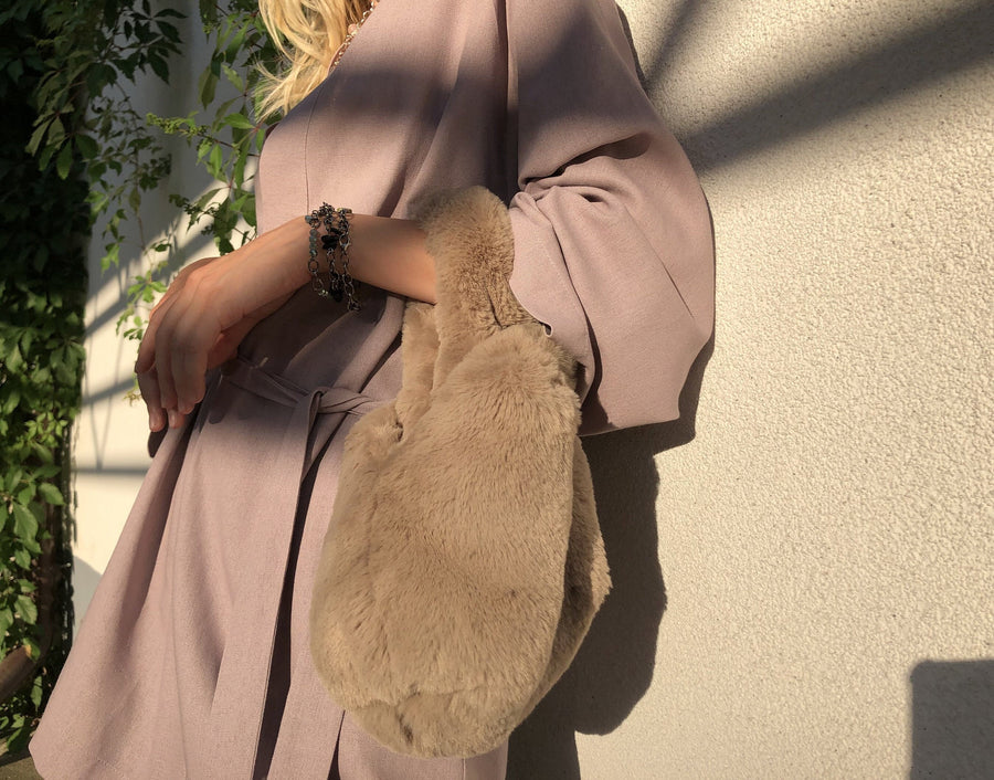 Beige faux fur tote, Fluffy bag, Bride purse